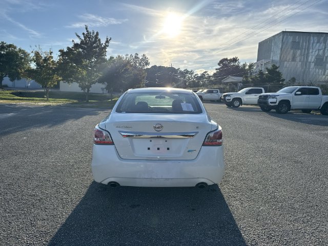 Used 2014 Nissan Altima 2.5 S FWD image 6