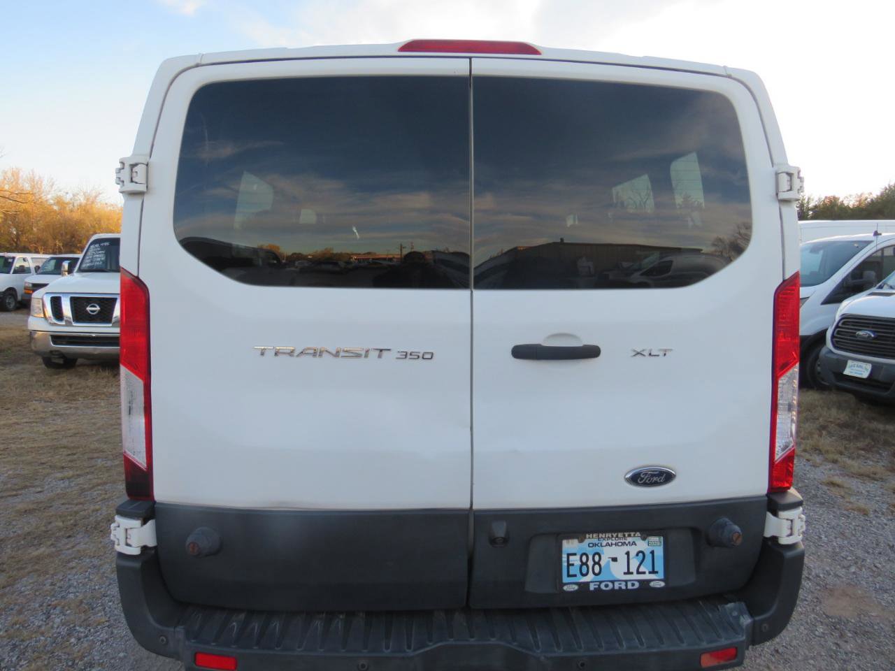 Used 2017 Ford Transit 350 XLT RWD image 5