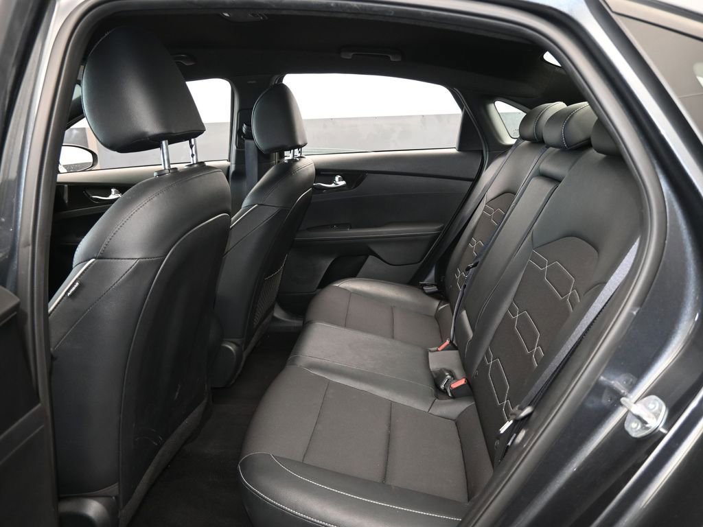 Used 2024 Kia Forte GT-Line image 34