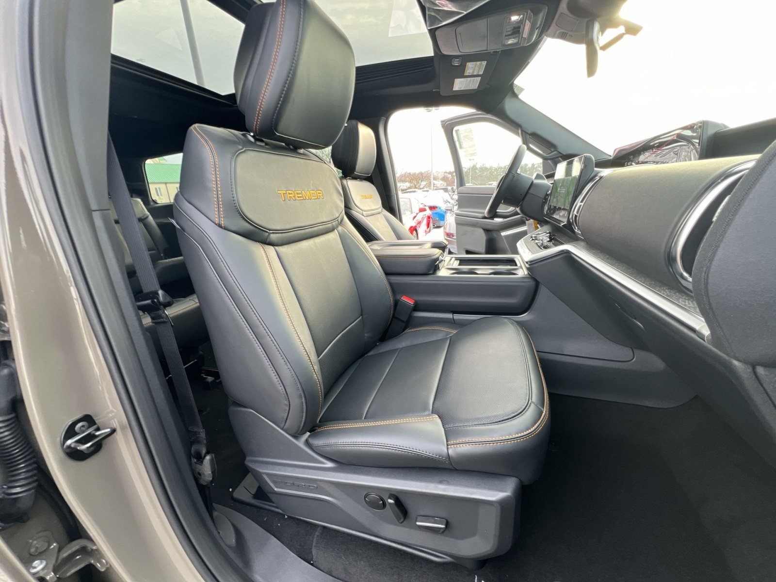 New 2026 Ford Expedition Tremor image 28