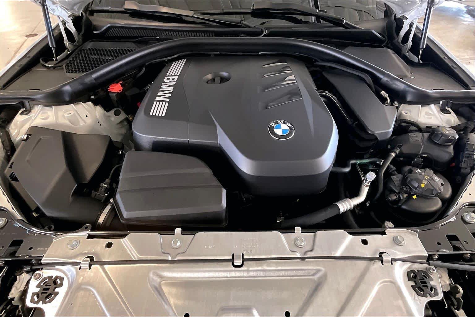 Used 2026 BMW 330i Sedan w/ Premium Package RWD image 16
