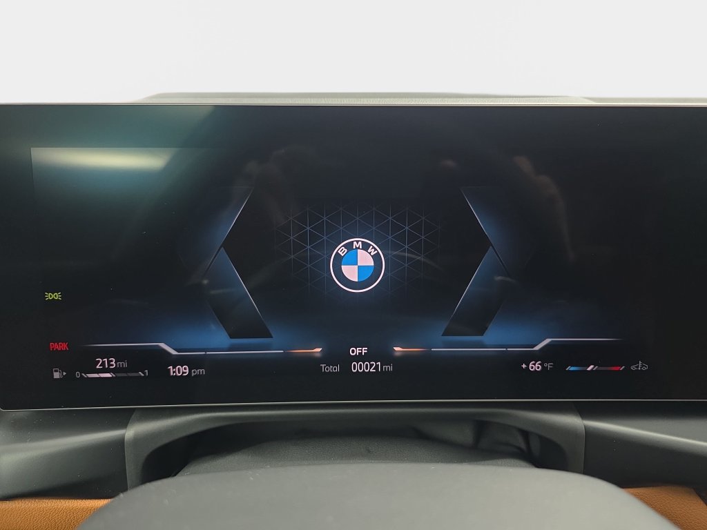 New 2026 BMW 330i xDrive Sedan w/ M Sport Package AWD/4WD image 19