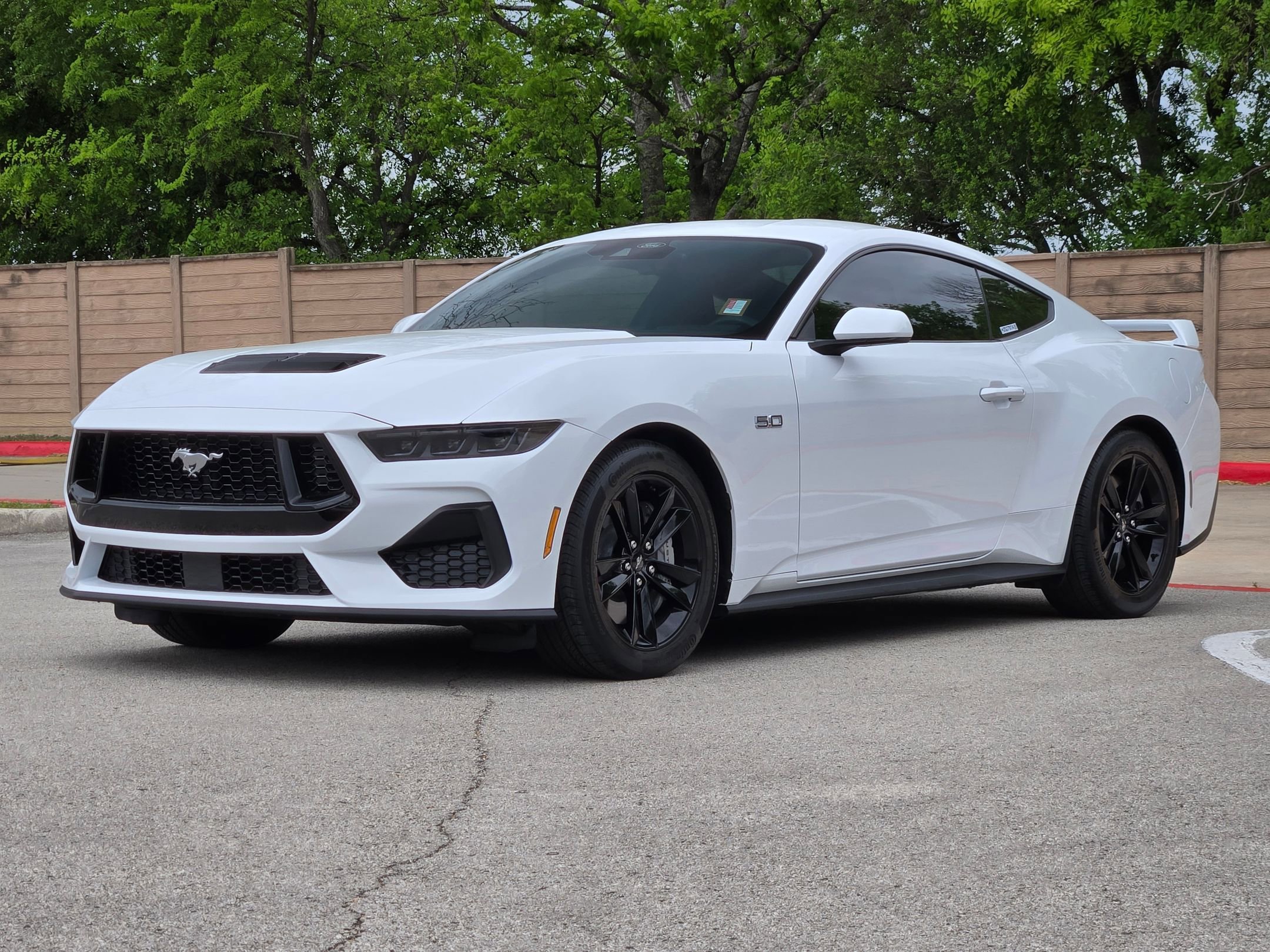 Used 2025 Ford Mustang GT RWD image 7
