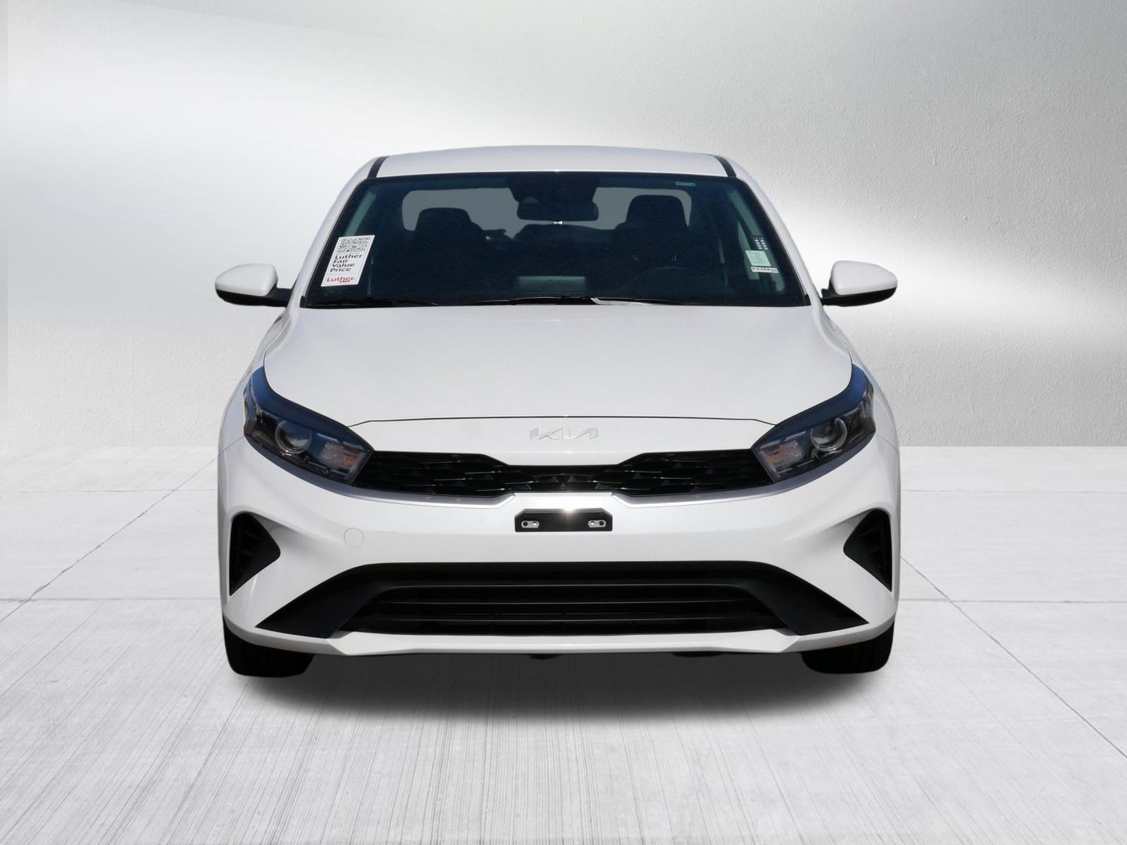 Used 2023 Kia Forte LXS FWD image 2