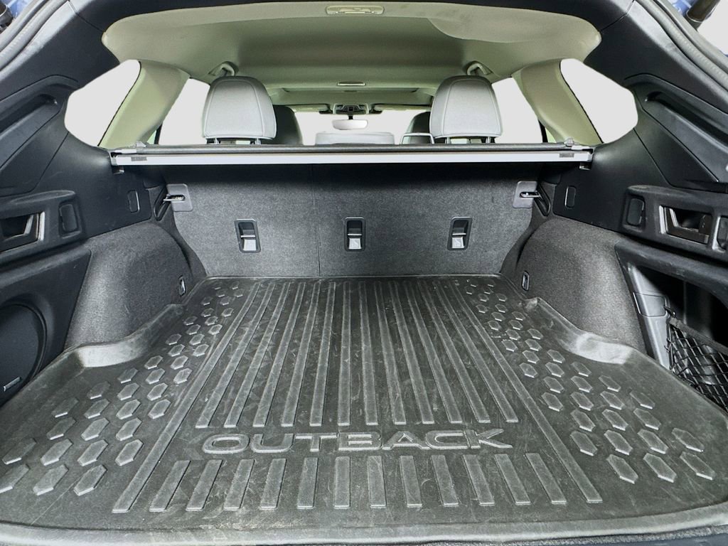 Used 2023 Subaru Outback Limited image 29