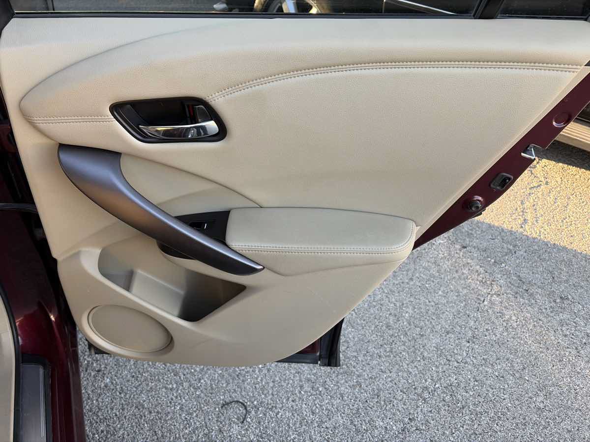 Used 2015 Acura RDX w/ Technology Package FWD image 21