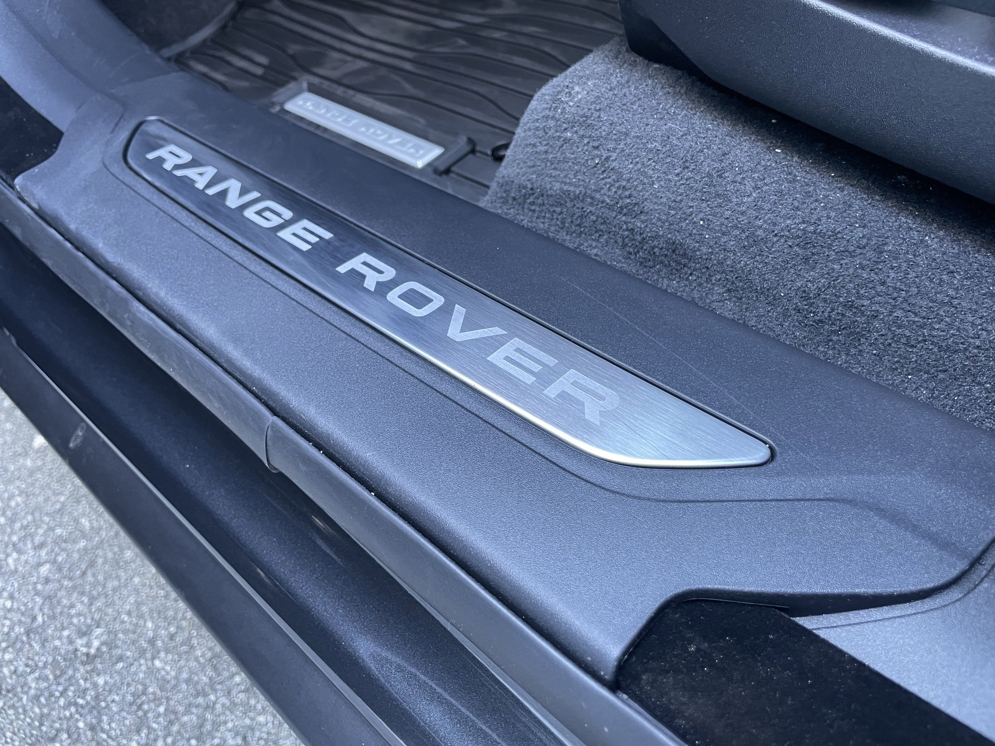 New 2026 Land Rover Range Rover Velar Dynamic SE image 38