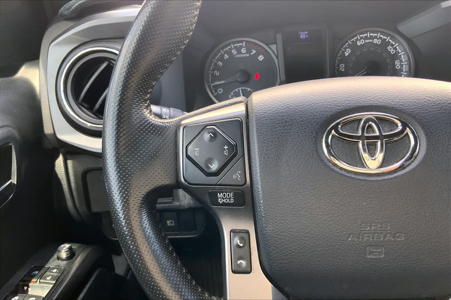Used 2019 Toyota Tacoma 2WD Double Cab image 24