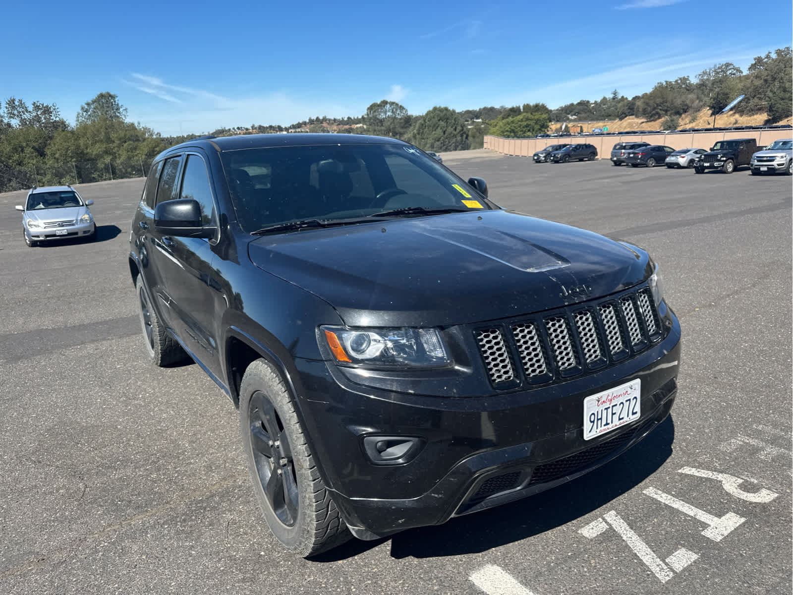 Used 2015 Jeep Grand Cherokee Altitude AWD/4WD image 3