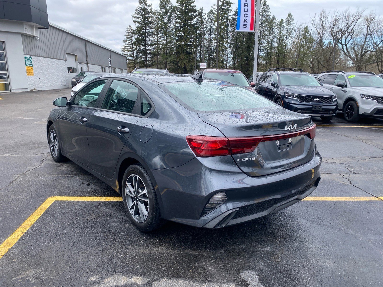 Certified 2023 Kia Forte LXS image 6