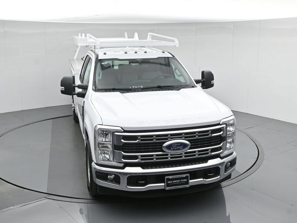 New 2026 Ford F350 XL w/ XL Chrome Package RWD image 46
