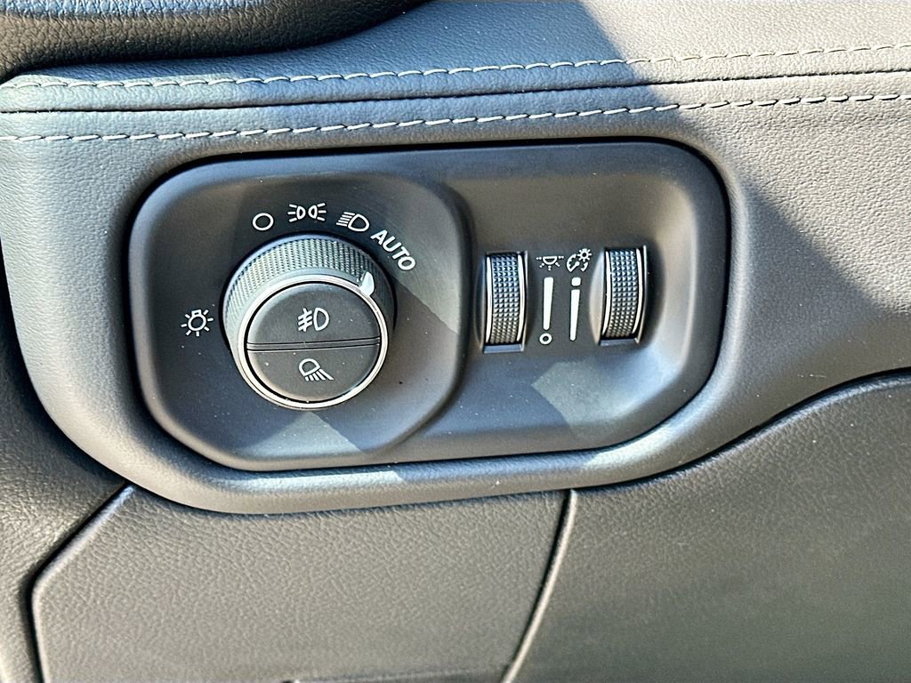 Certified 2023 RAM 3500 Limited image 17