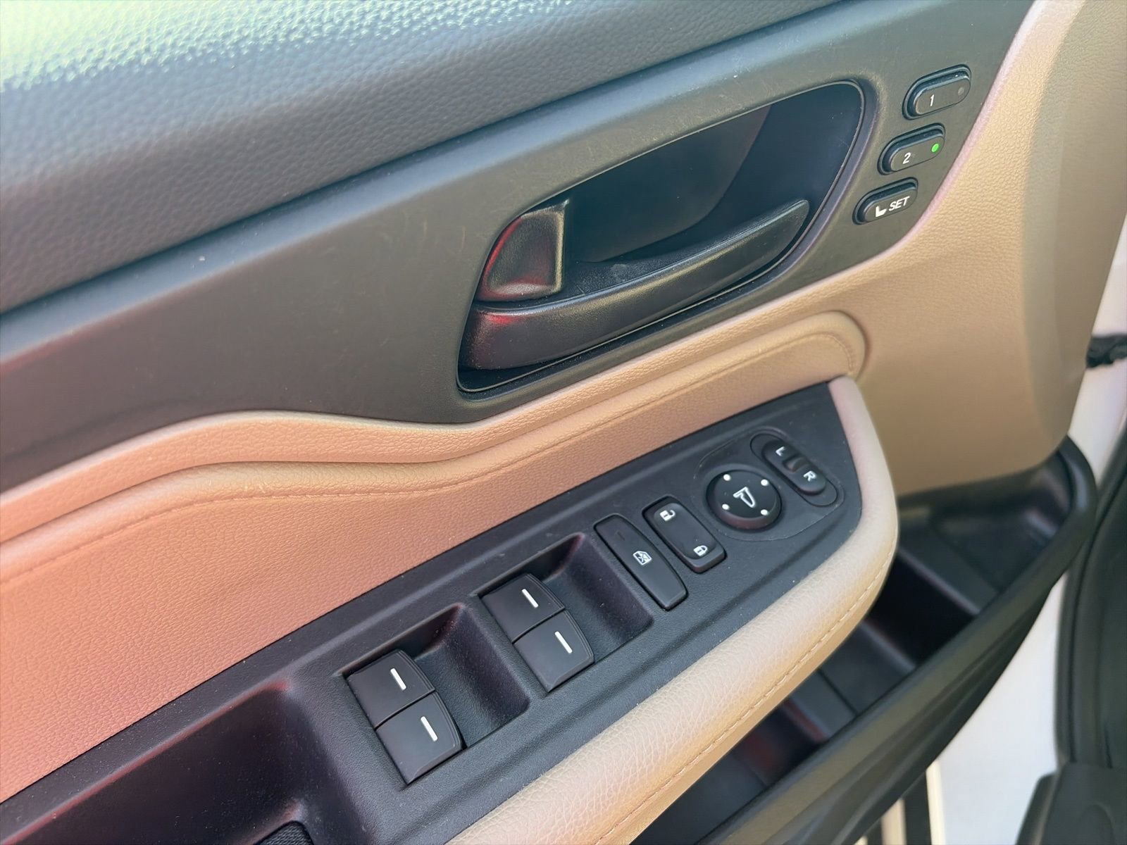 Used 2023 Honda Odyssey EX-L image 14