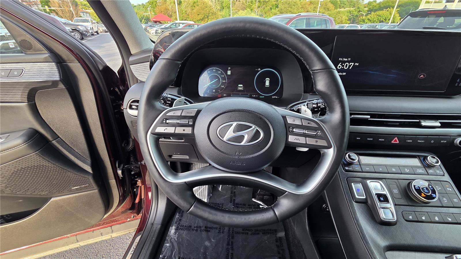 Used 2023 Hyundai Palisade Limited AWD/4WD image 18