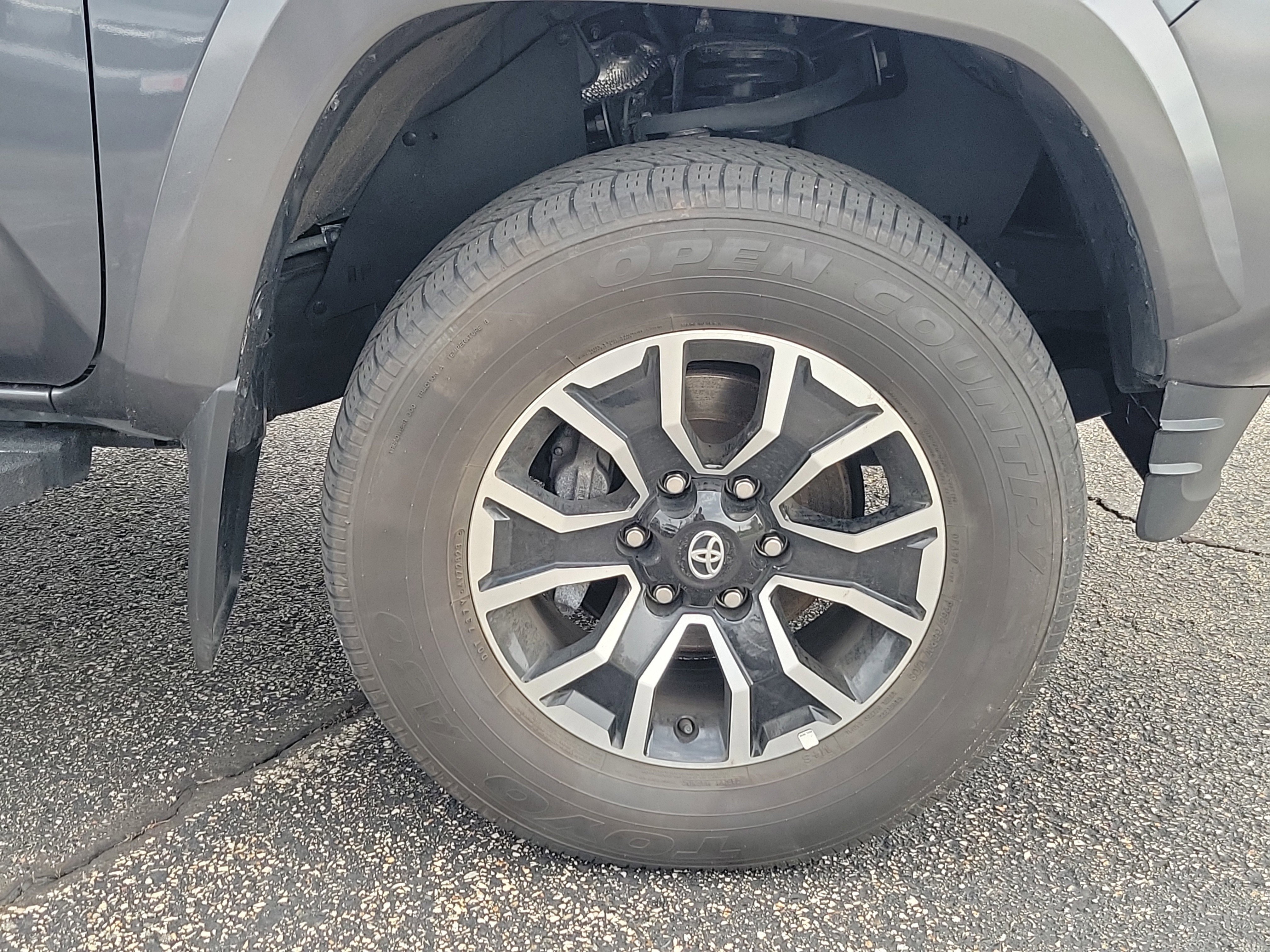 Used 2023 Toyota Tacoma TRD Sport image 5