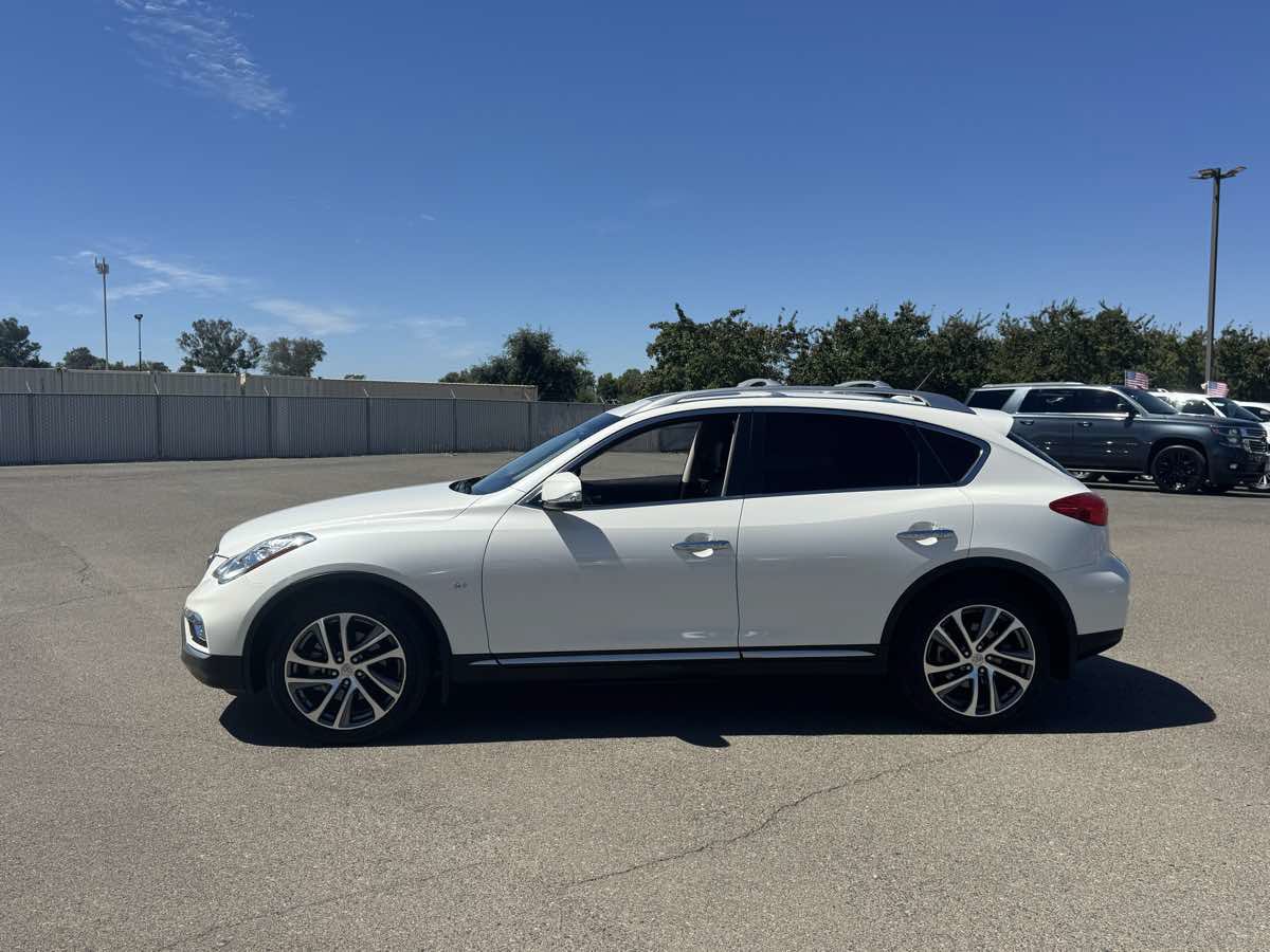 Used 2016 INFINITI QX50 2WD w/ Technology Package image 6