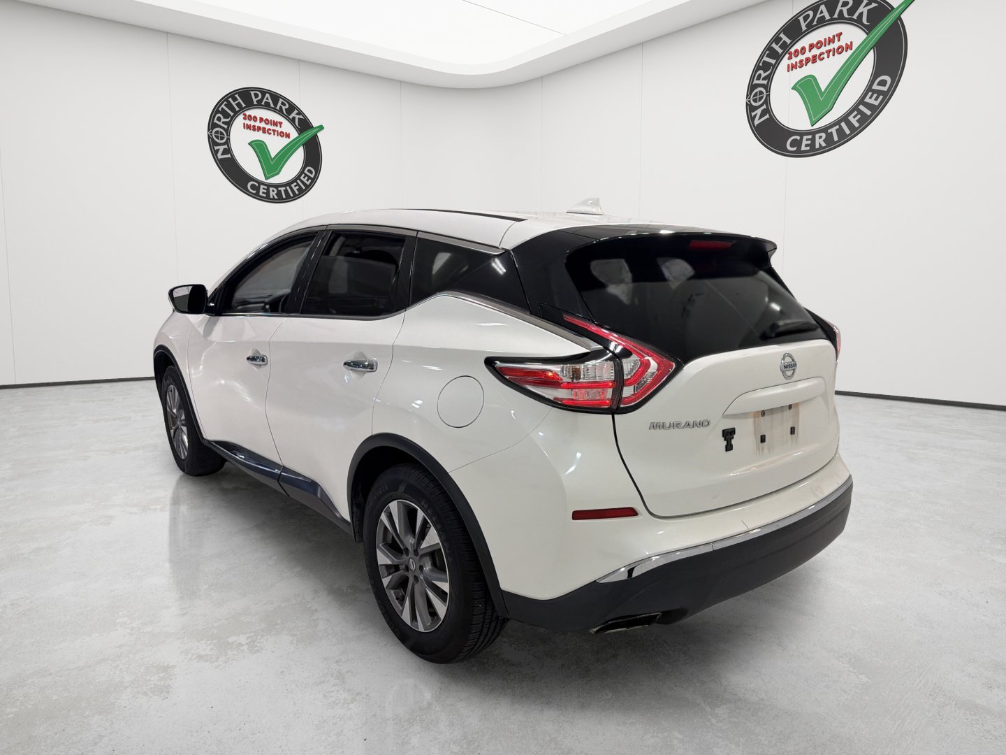Used 2018 Nissan Murano S FWD image 3