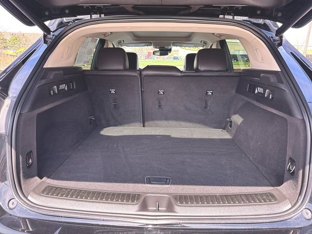 Used 2021 Buick Envision Essence w/ Technology Package I image 27