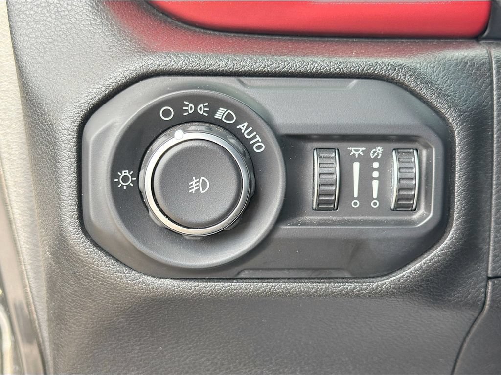 Used 2018 Jeep Wrangler Rubicon AWD/4WD image 31