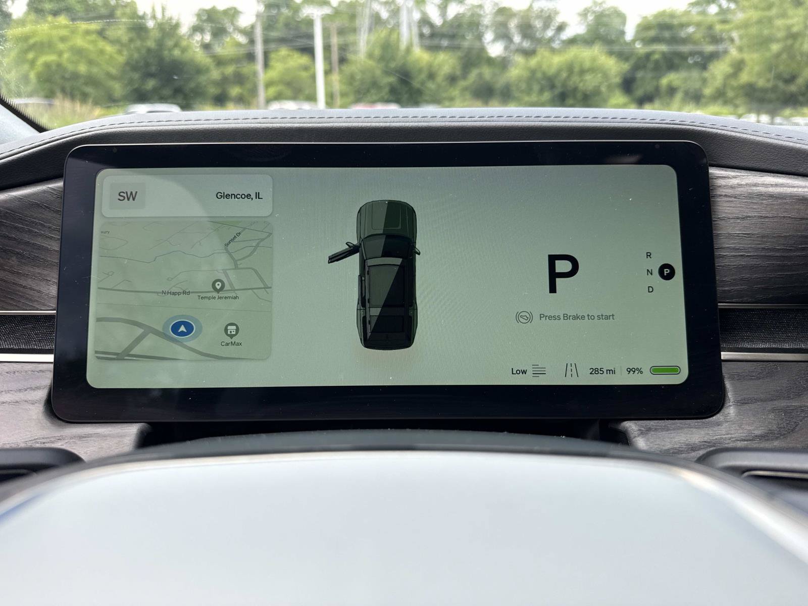 Used 2023 Rivian R1S Adventure AWD/4WD image 32