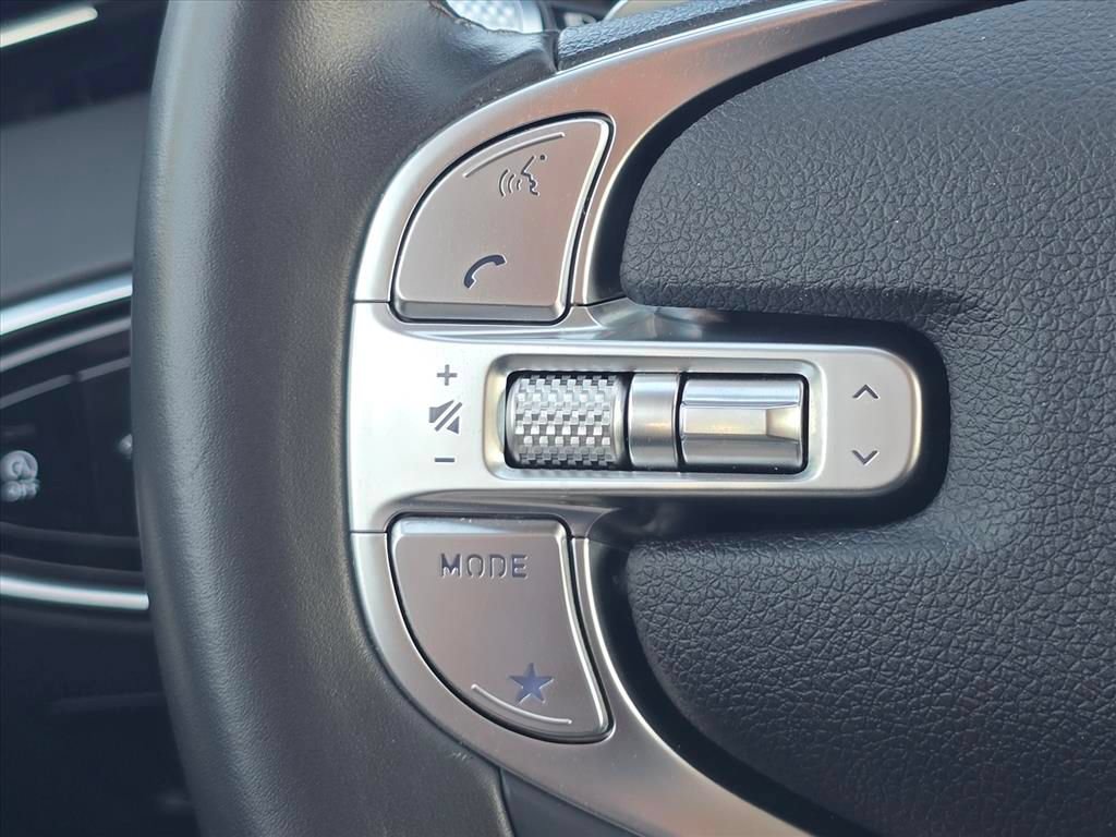 Used 2025 Genesis GV70 2.5T AWD/4WD image 16