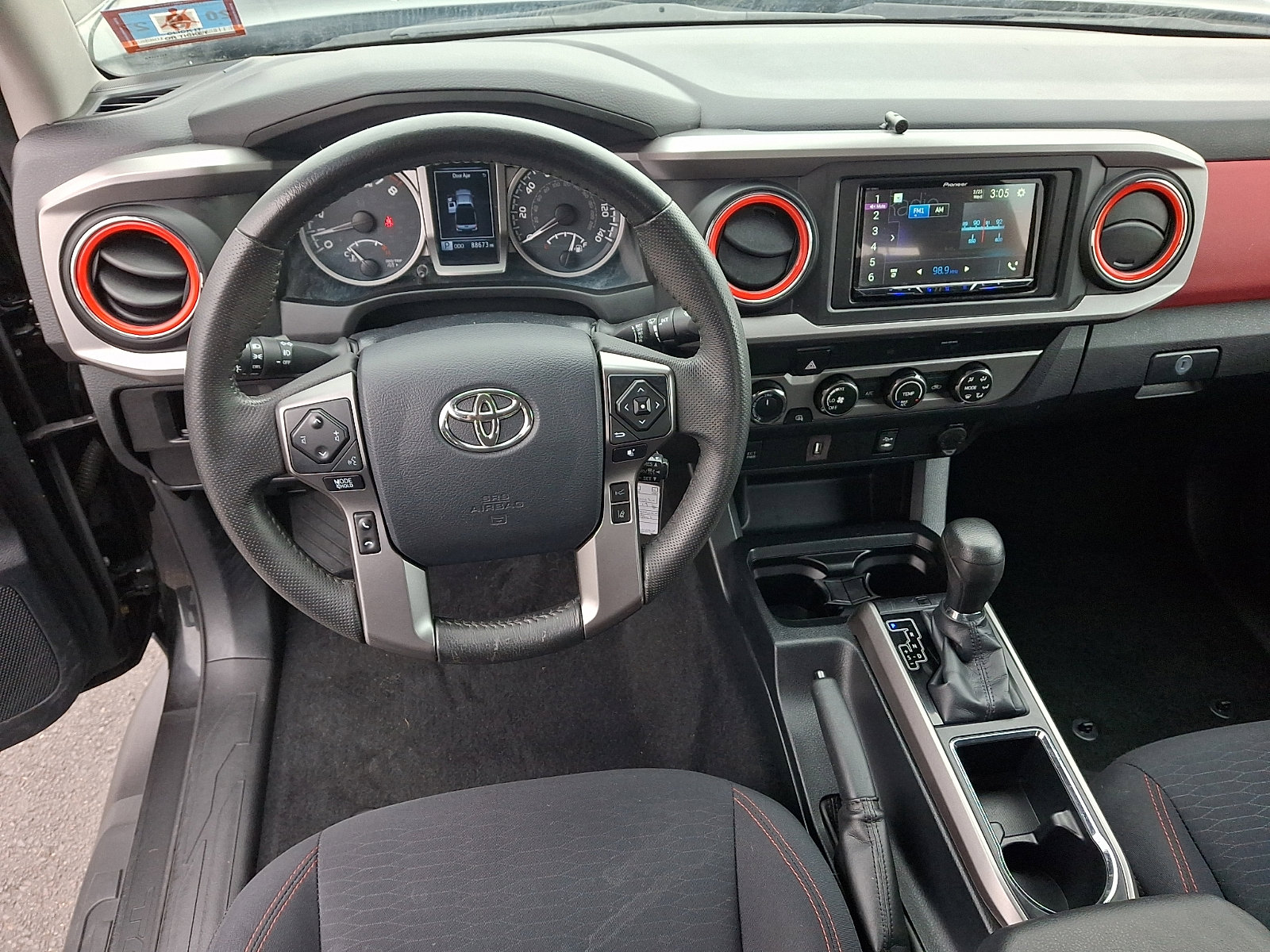 Used 2019 Toyota Tacoma SR5 image 11