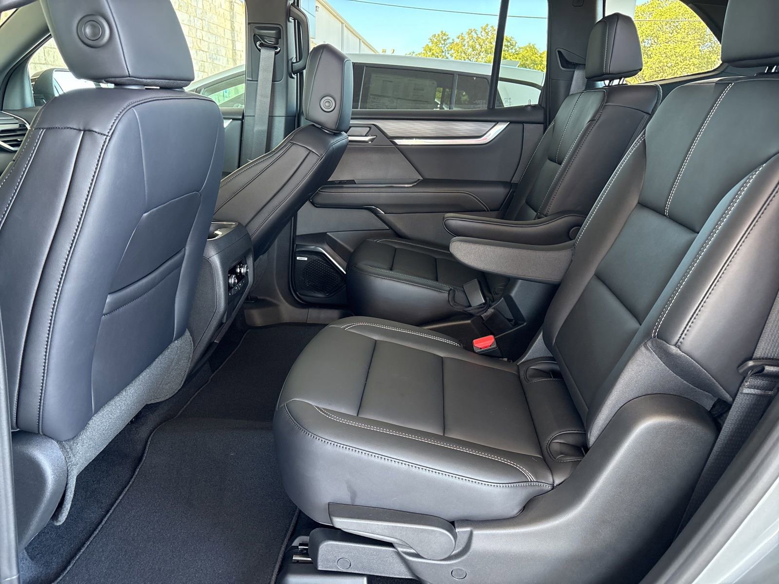 New 2026 GMC Acadia Elevation image 11