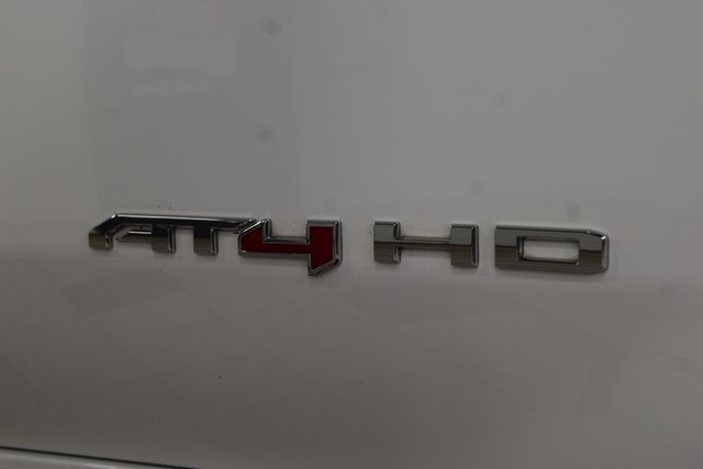 Used 2024 GMC Sierra 2500 AT4 w/ AT4 Premium Plus Package image 19