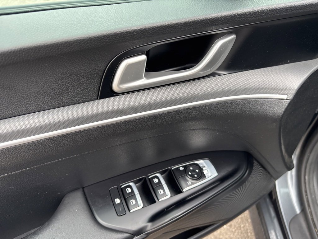 Used 2023 Kia K5 LXS image 20