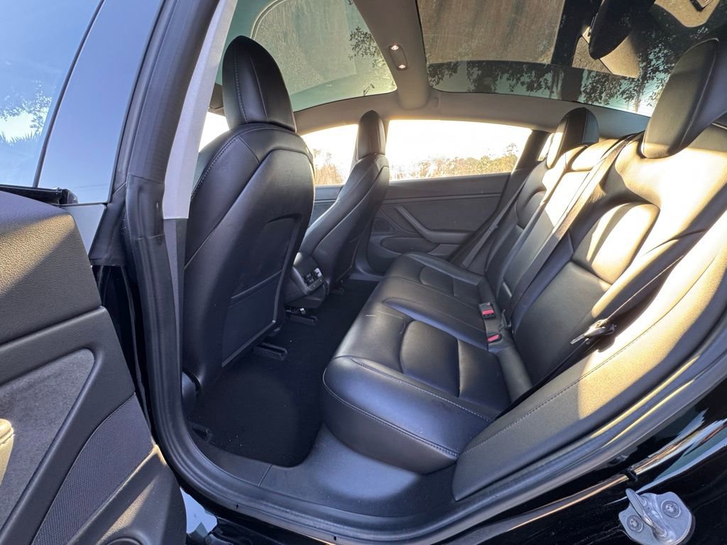 Used 2019 Tesla Model 3 Mid Range image 16