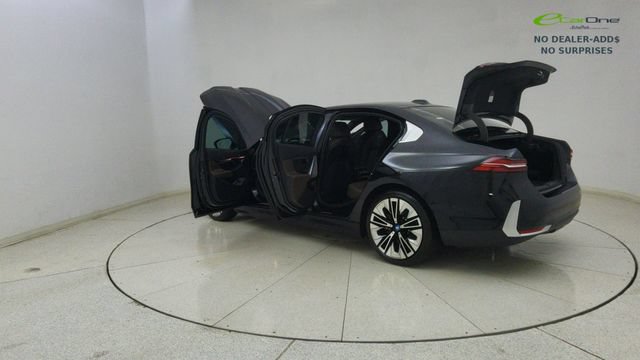 Used 2024 BMW i5 eDrive40i w/ Convenience Package RWD image 73