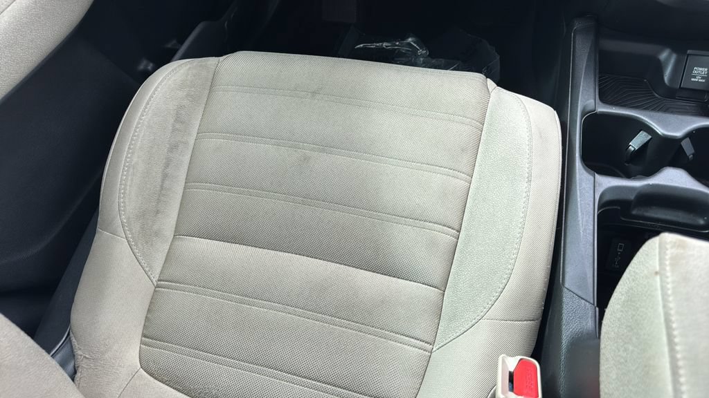 Used 2017 Honda CR-V EX image 19