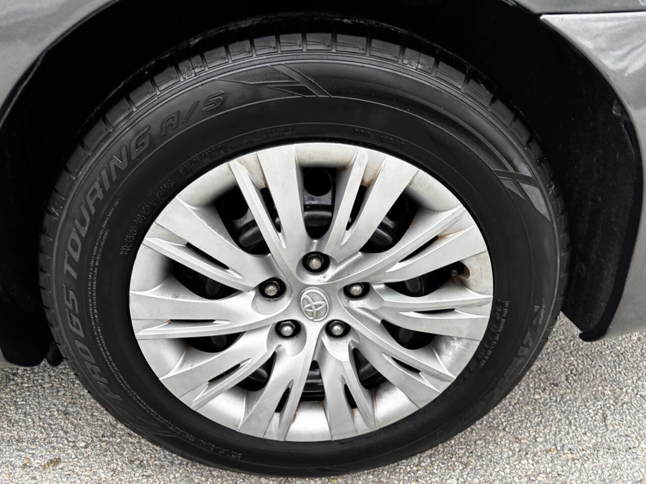 Used 2012 Toyota Camry LE image 22