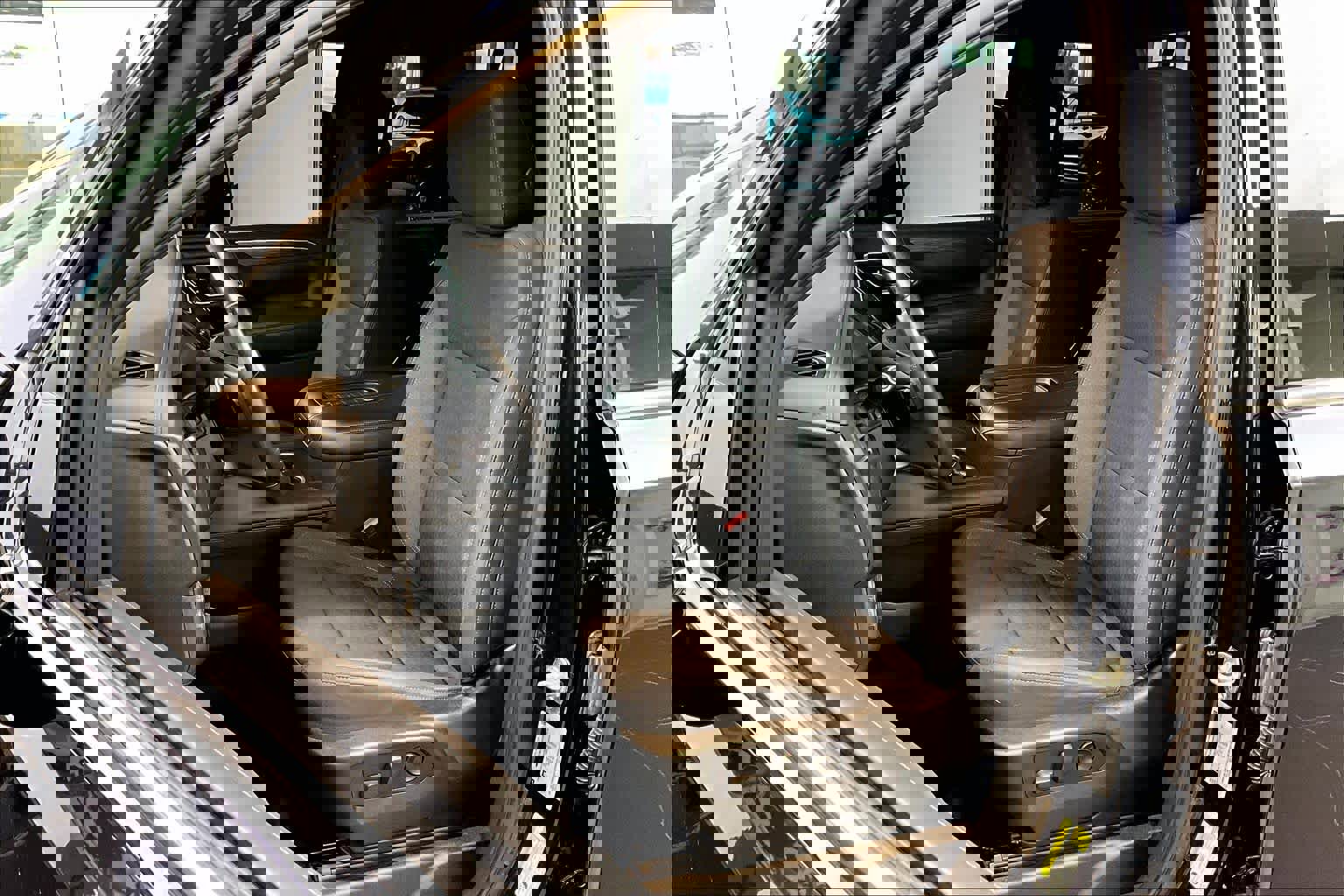 Used 2021 Chevrolet Tahoe LS image 14