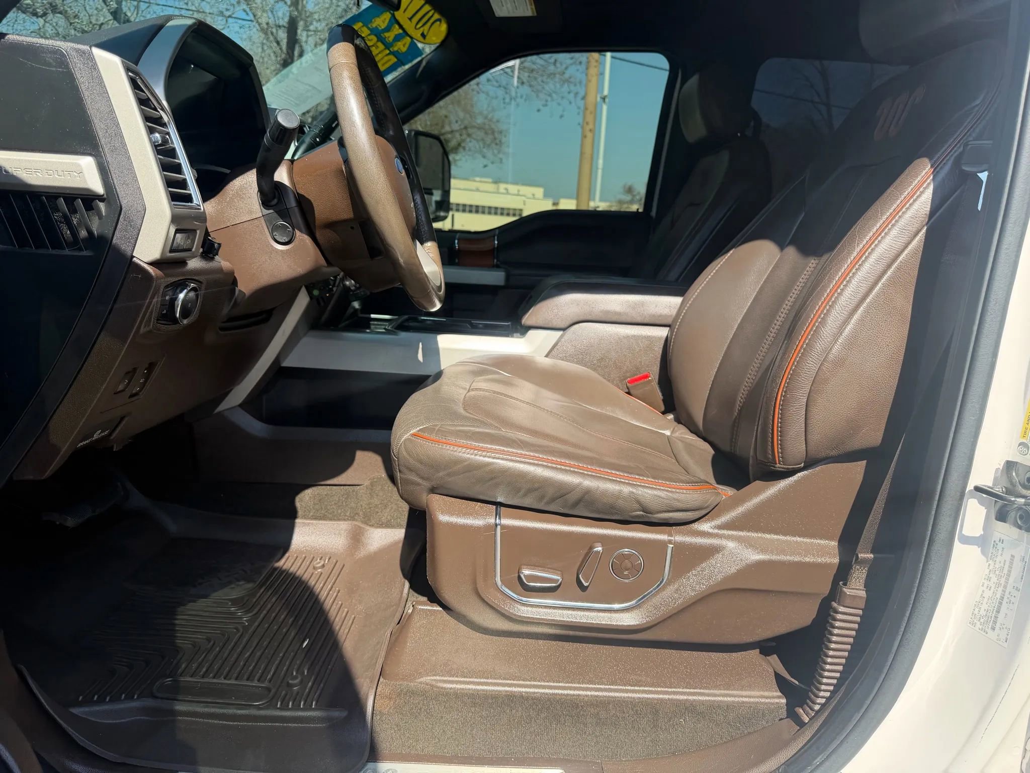 Used 2017 Ford F250 King Ranch w/ King Ranch Ultimate Package AWD/4WD image 9