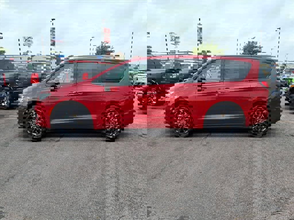 New 2026 Chrysler Pacifica Select image 16