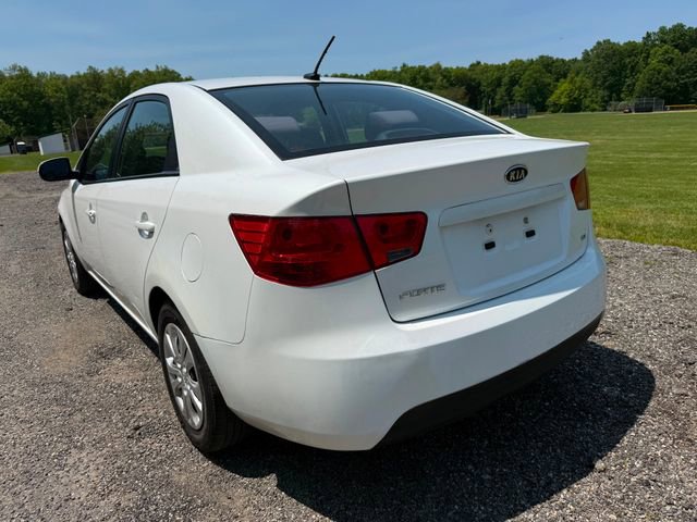 Used 2011 Kia Forte EX image 3