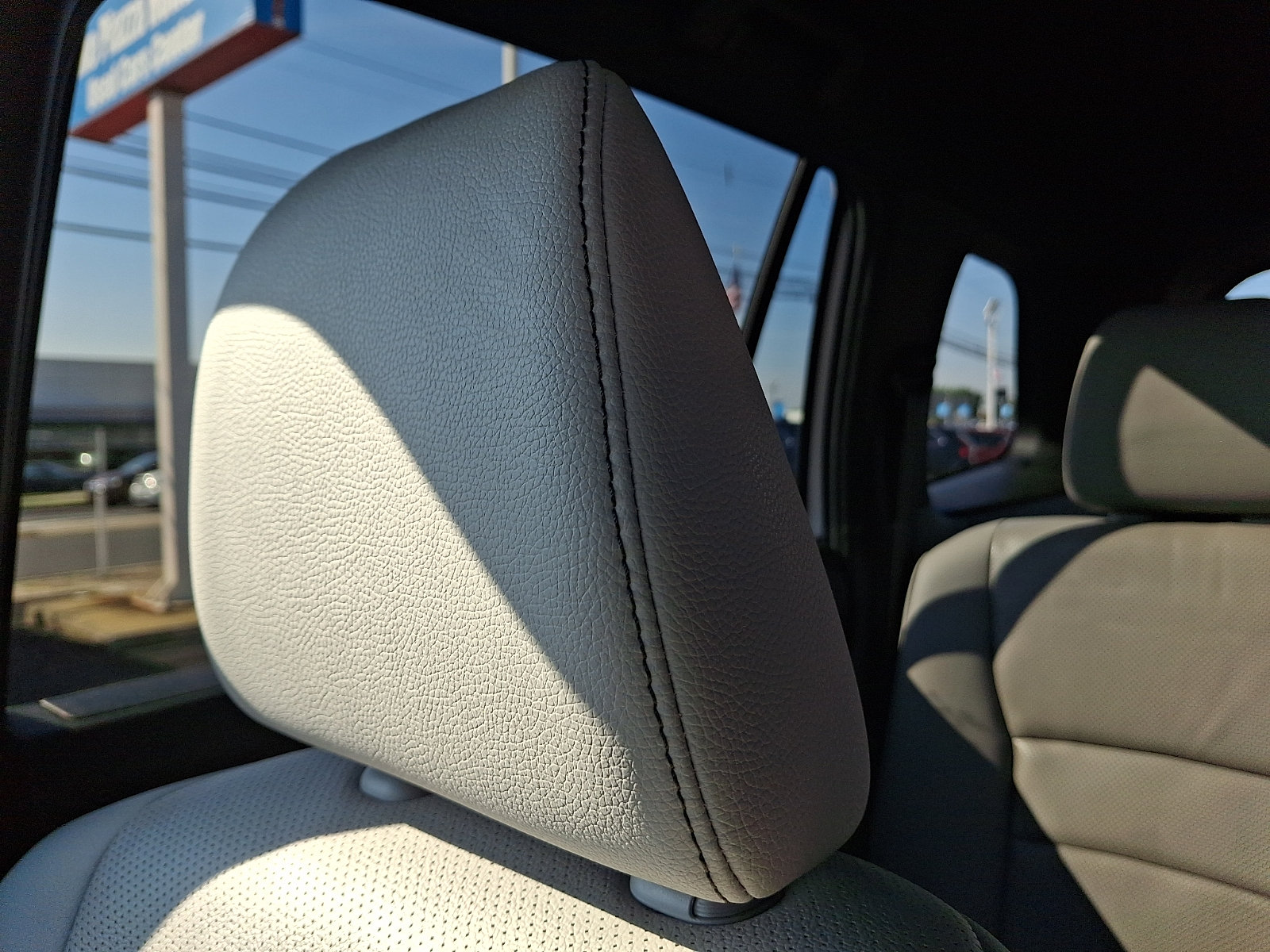 Used 2023 Honda Passport EX-L image 13