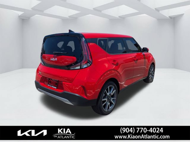 Used 2024 Kia Soul EX w/ Option Group 015 FWD image 3