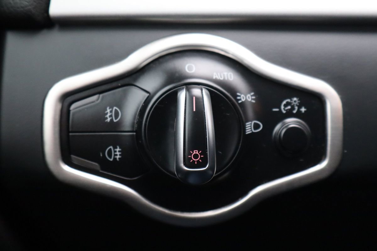 Used 2009 Audi A4 2.0T Prestige image 29