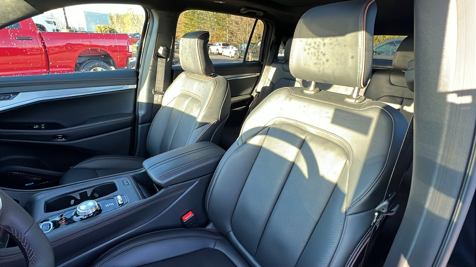 Used 2024 Jeep Wagoneer Launch Edition image 18