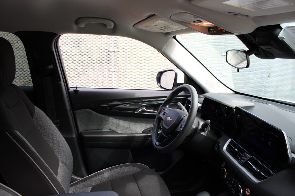 Used 2025 Chevrolet TrailBlazer LT FWD image 19