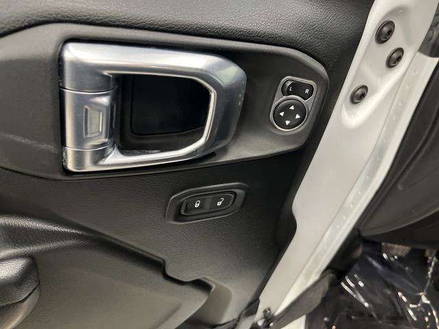 Used 2021 Jeep Wrangler Unlimited Sport AWD/4WD image 25