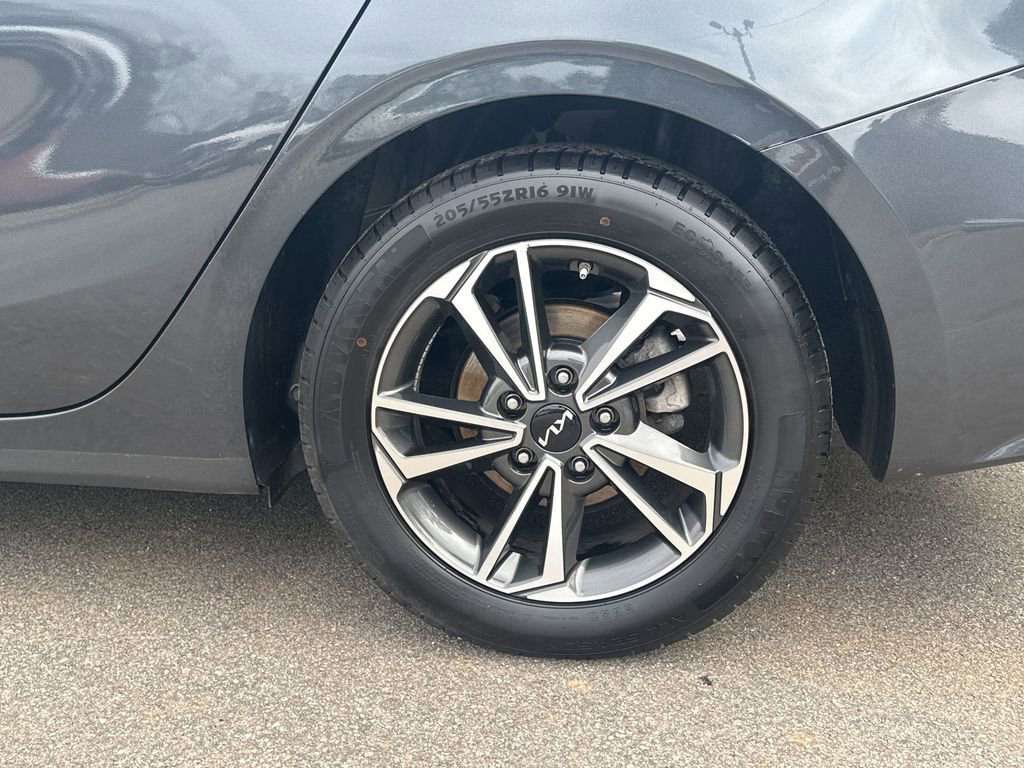 Used 2023 Kia Forte LXS w/ LXS Technology Package image 20