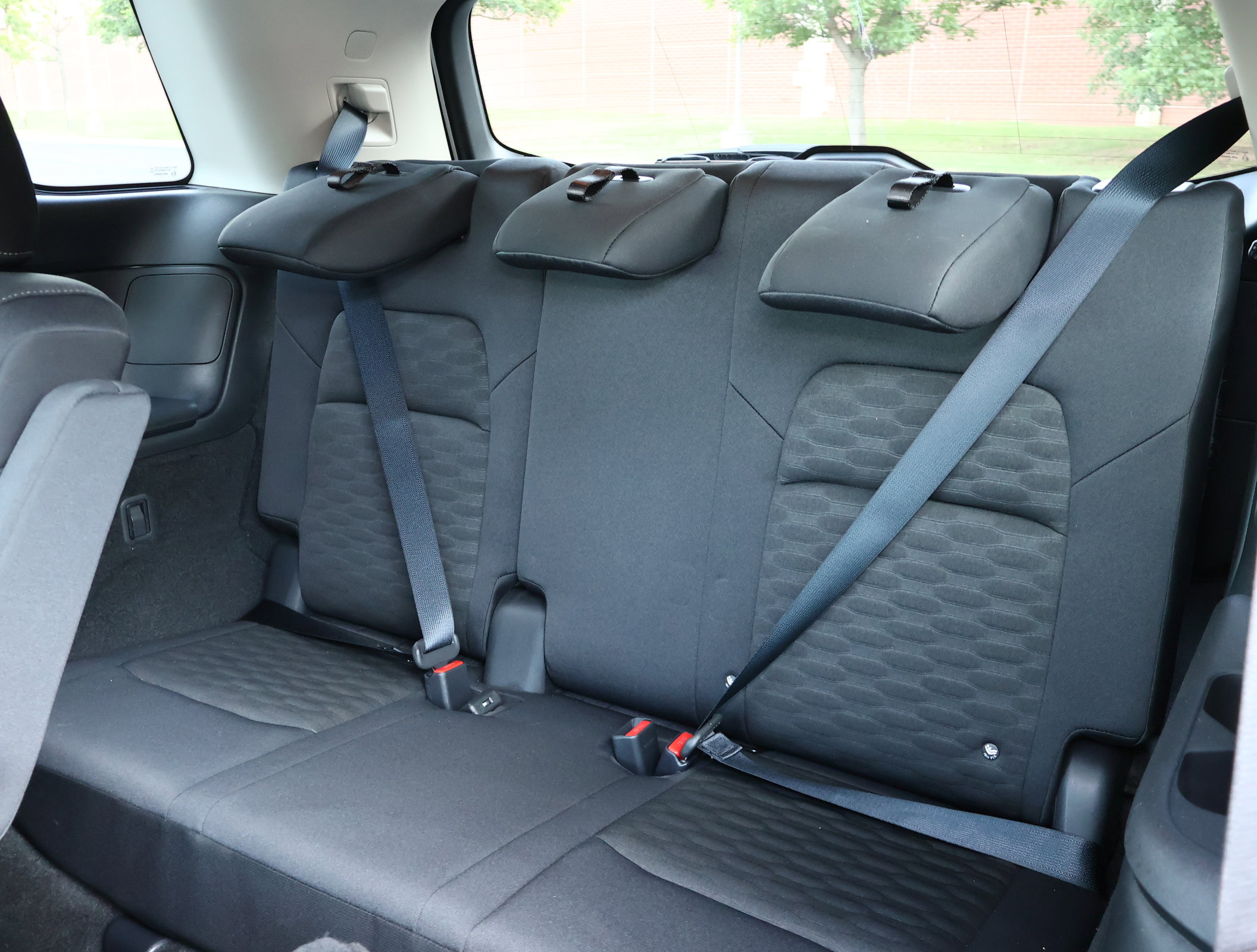 Used 2024 Nissan Pathfinder SV w/ SV Premium Package FWD image 25