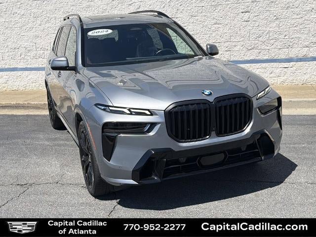 Used 2024 BMW X7 xDrive40i w/ M Sport Package AWD/4WD image 1