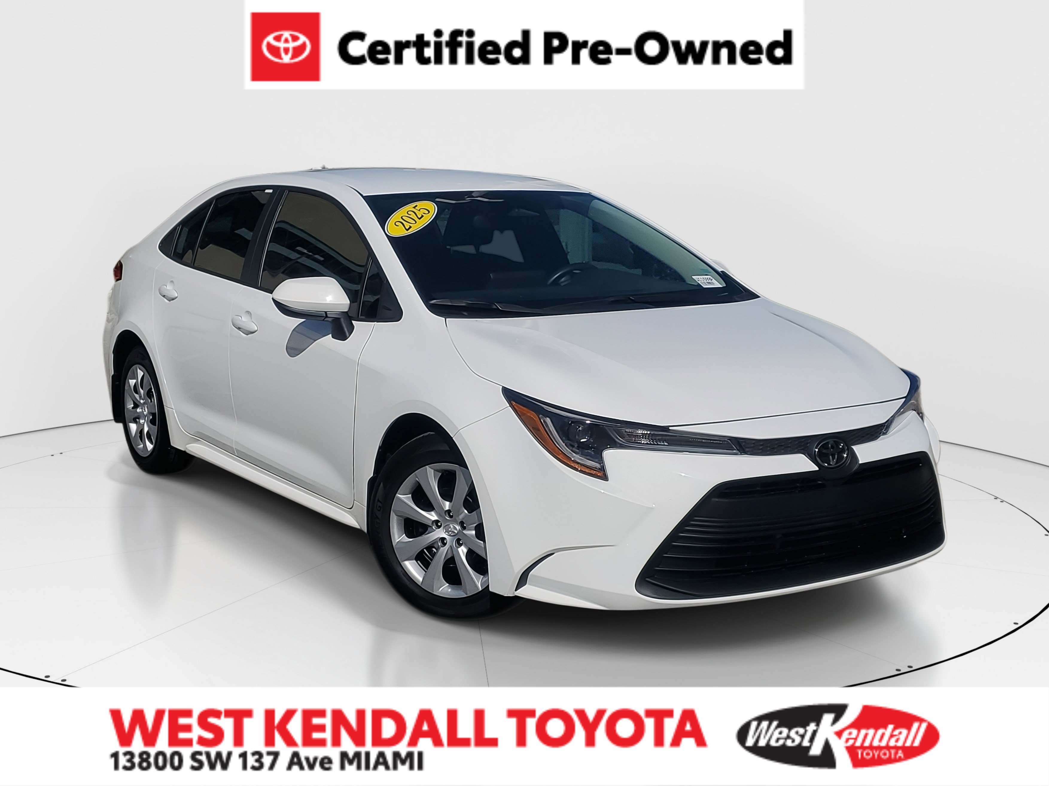 Certified 2025 Toyota Corolla LE image 1