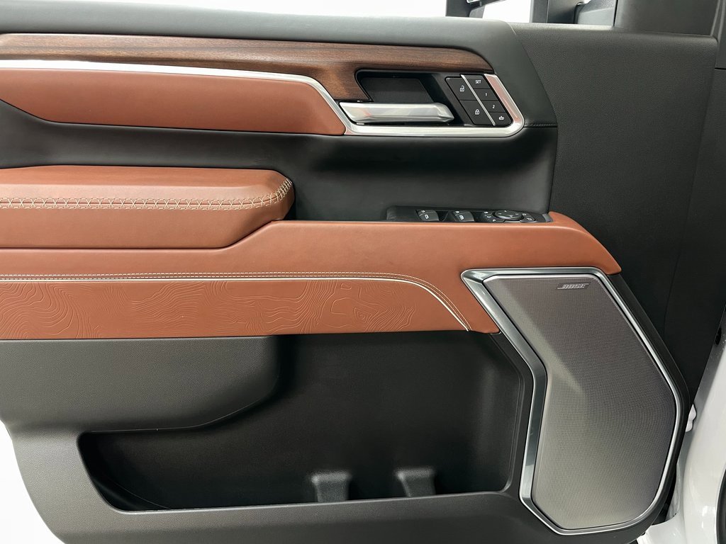 Used 2025 GMC Sierra 2500 Denali Ultimate w/ Max Trailering Package image 30