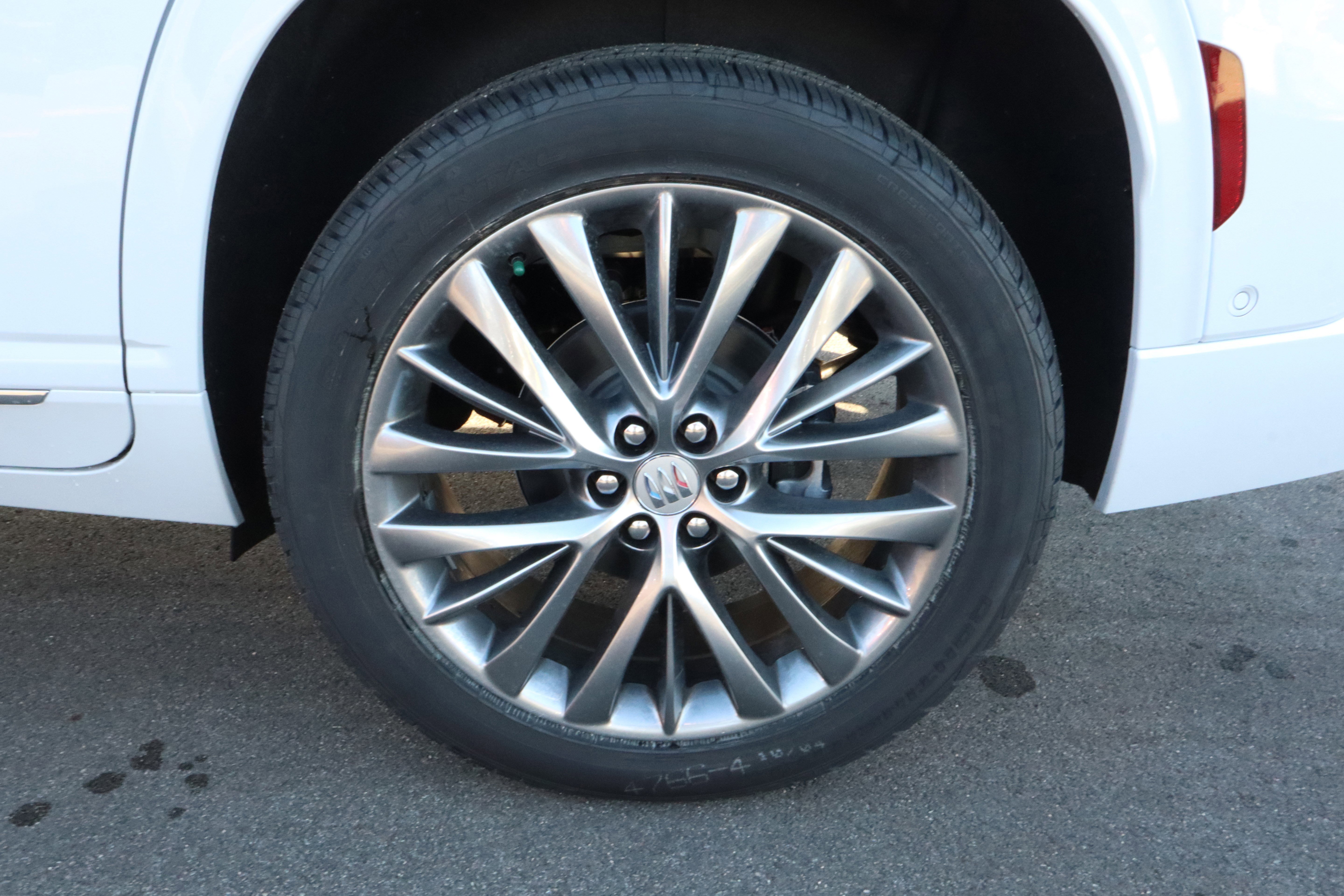 New 2026 Buick Enclave Avenir w/ Super Cruise Package image 22