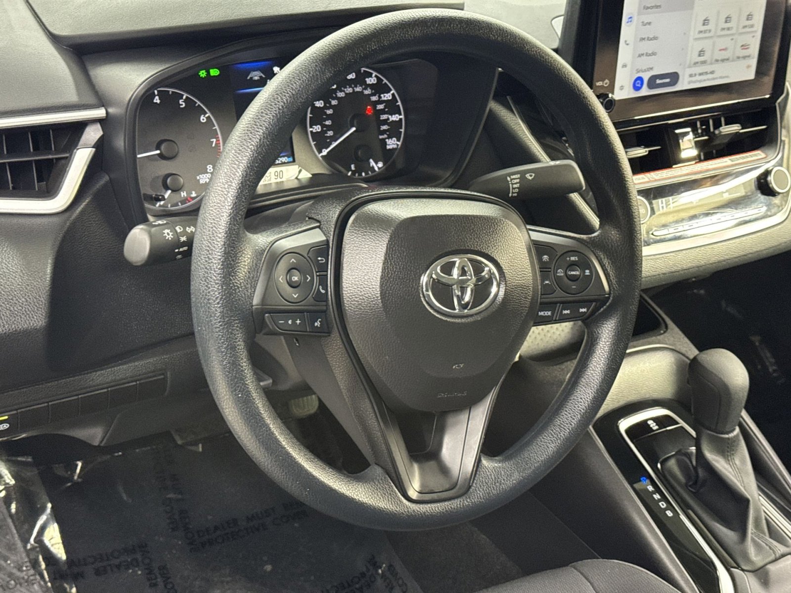 Used 2025 Toyota Corolla LE image 20